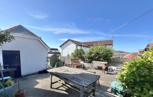 Photo 25- click for photo gallery